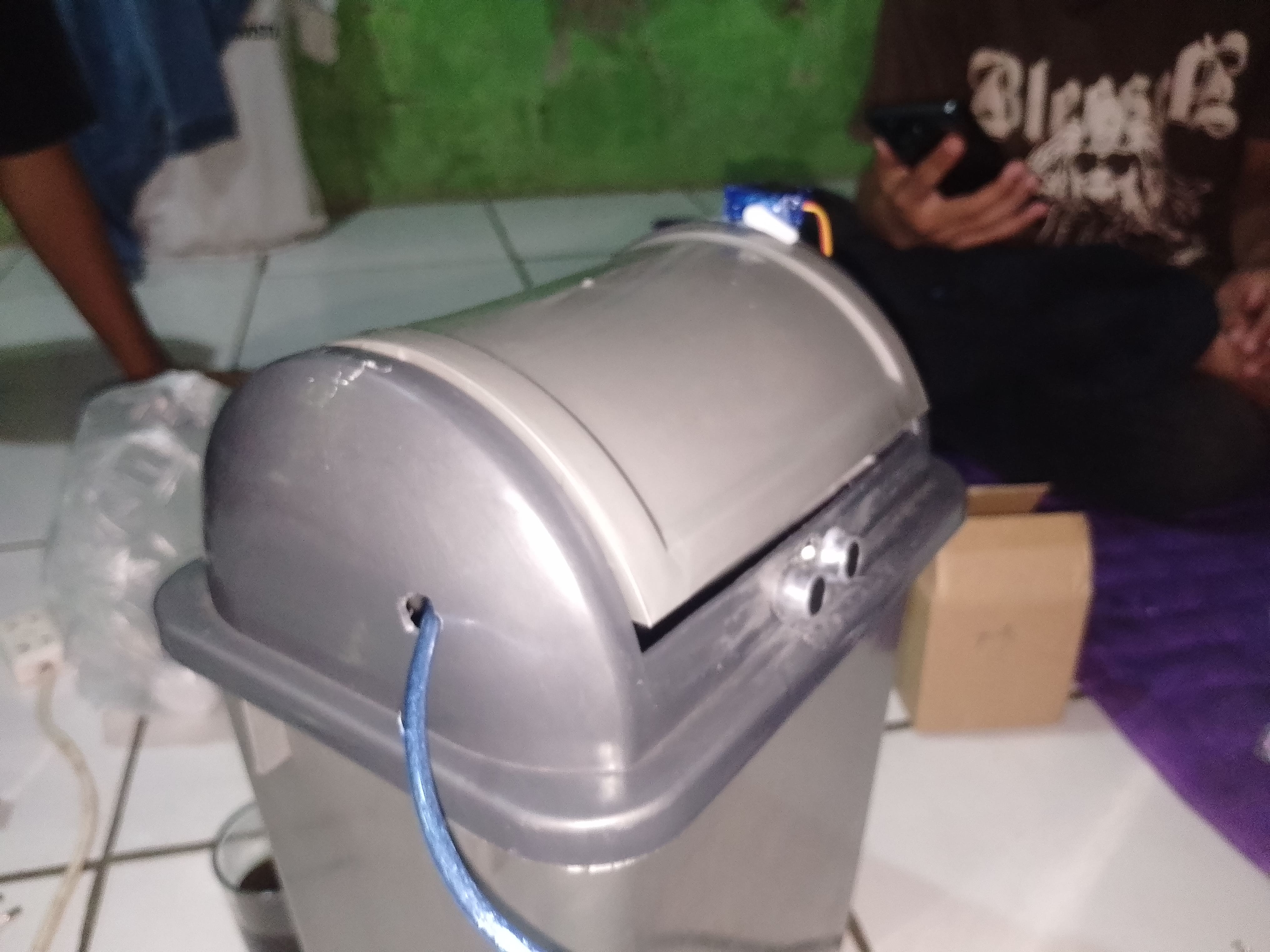 Tempat Sampah Pintar